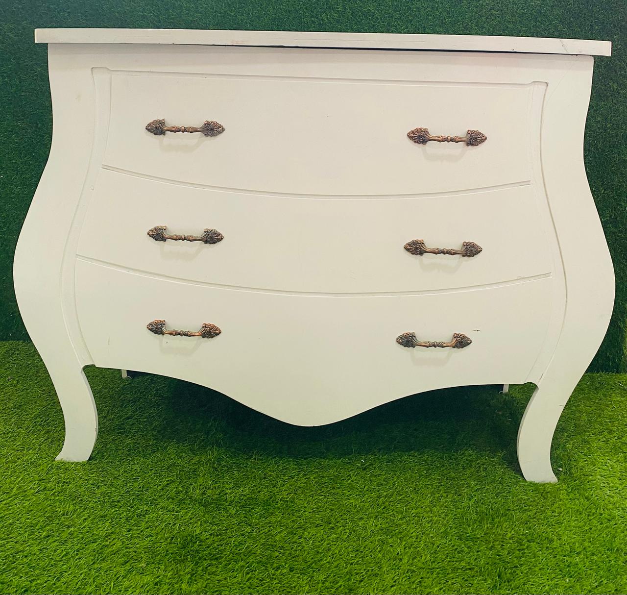 T19-White Vintage Table - Ziyo Party Shop