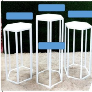 t42 white metal pillars
