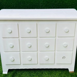 t24 white stripe pillars (copy)